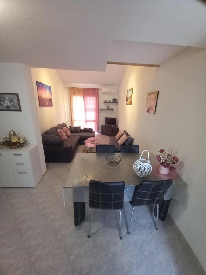 Apartments Makaus Kampor المظهر الخارجي الصورة