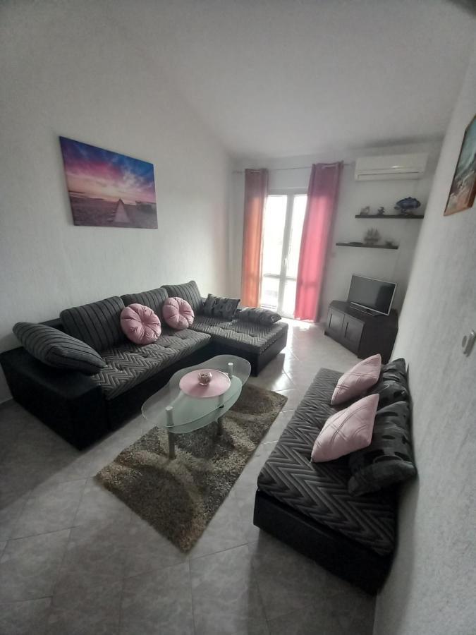 Apartments Makaus Kampor المظهر الخارجي الصورة